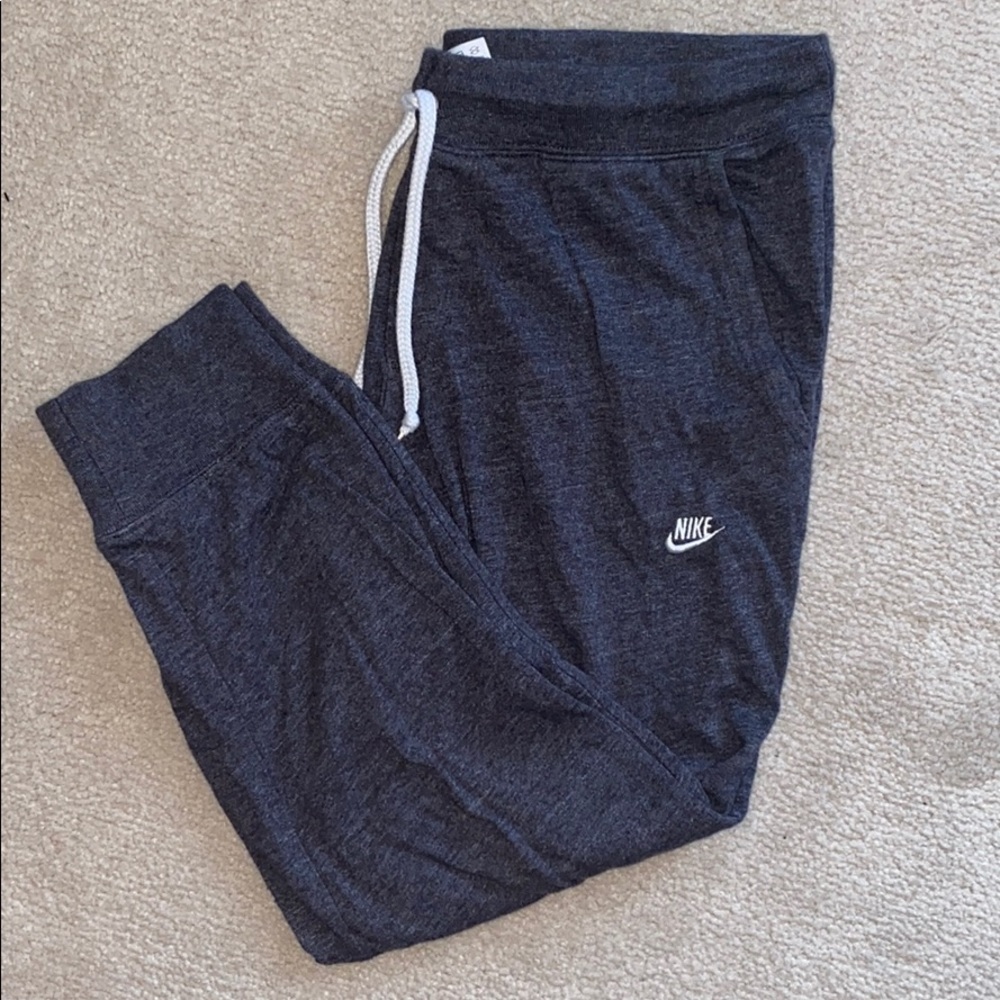 Nike cotton capris